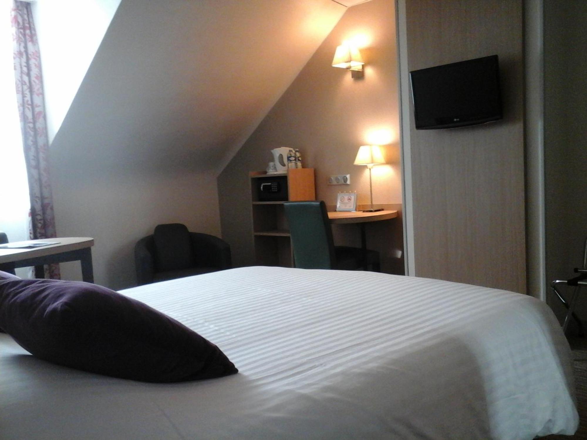 Hôtel Carmin Le Havre Kamer foto