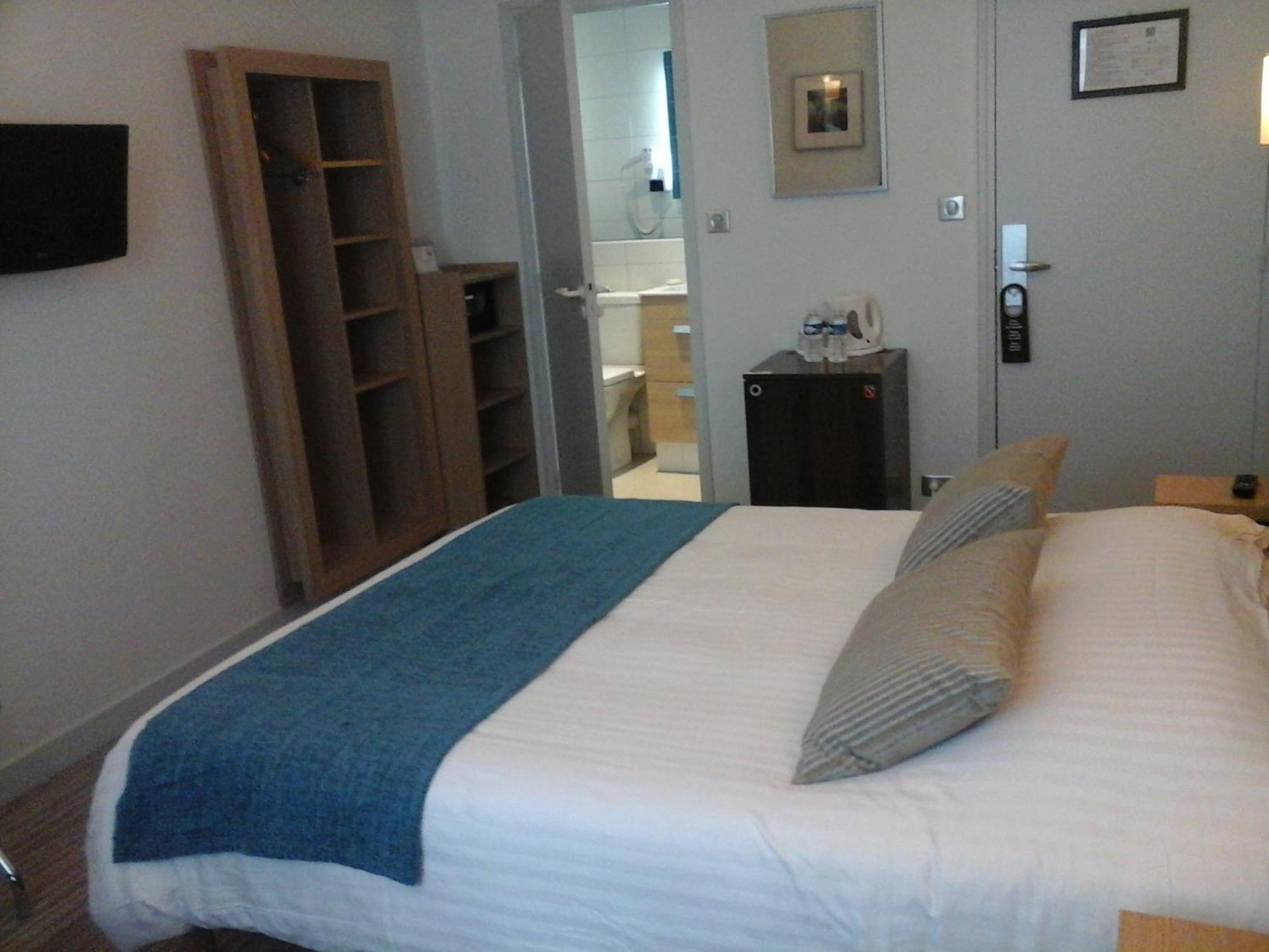 Hôtel Carmin Le Havre Kamer foto